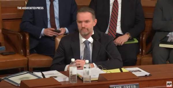 美国MLS NEXT职业联赛
_中企抢购40船巴西大豆美国MLS NEXT职业联赛
,美国豆农“悬着的心终于凉了”