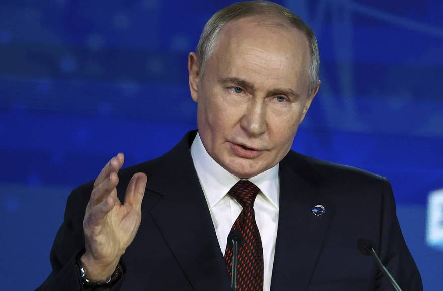 电竞足球代理_中方接受普京邀请电竞足球代理,消息刚出,蒙古国也想开了,跨境铁路提上日程