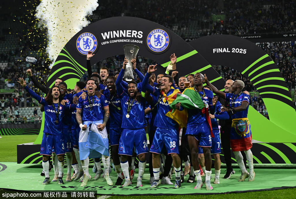 皇冠信用网庄家_欧战全满贯皇冠信用网庄家！欧协-桑乔建功帕尔默2助 切尔西4-1贝蒂斯夺冠