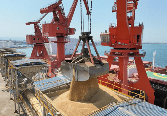 日本J2联赛_攻守易型了!中国又走了一步好棋日本J2联赛,出手签下3万吨大单,太罕见