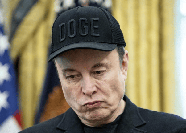 皇冠信用网登3_最后通牒已下皇冠信用网登3,马斯克对2.5亿人发誓,誓要让特朗普付出惨痛代价