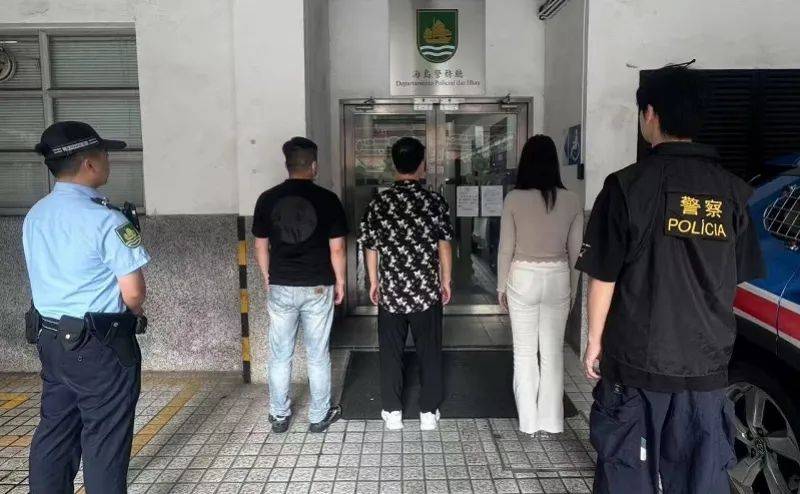 皇冠信用网代理出租
_男子扮成女性在澳门卖淫皇冠信用网代理出租
,两男子协助!长发背影照曝光