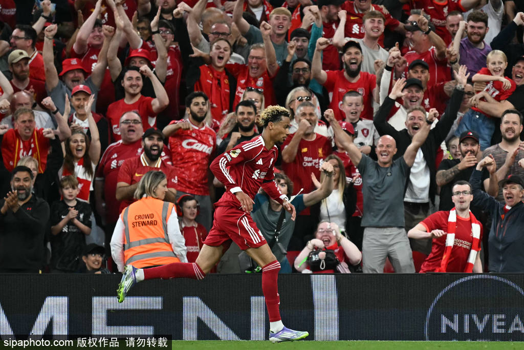 皇冠信用網如何开户_英超揭幕战-埃基蒂克传射萨拉赫破门 利物浦4-2伯恩茅斯