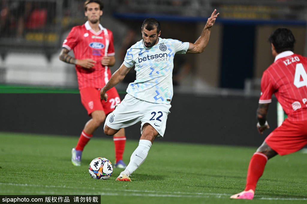 法国乙组联赛_苏西奇在国米的崛起:姆希塔良的帮助与蓝黑军团的精神传承