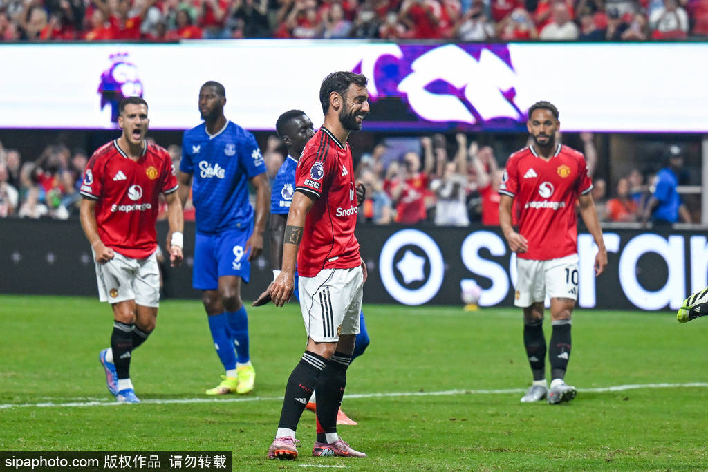 橫滨vs东京绿茵_B费变卦!拒绝沙特天价合同后橫滨vs东京绿茵,曼联核心愿意考虑新选择