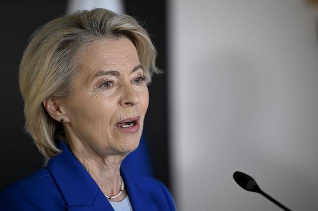 韩火鹰vs叁星狮_3500公里失守！趁普京不在韩火鹰vs叁星狮，特朗普做担保，数万欧洲联军将入乌