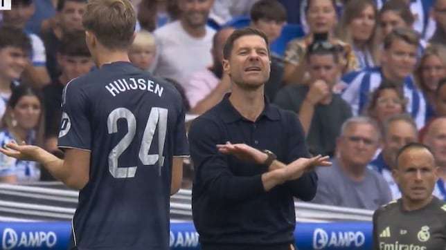 牛津联vs莱斯特城_难以置信!赫伊森染红、裁判不看回放牛津联vs莱斯特城,阿隆索怒吼:太不可思议