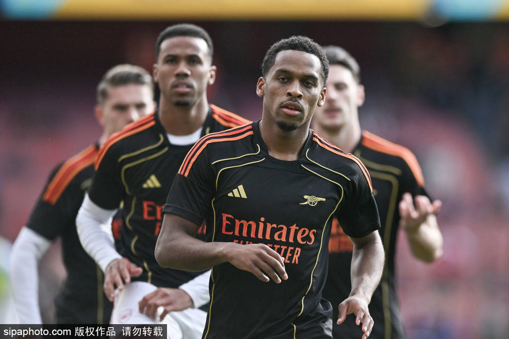 皇冠信用网登3代理_太逆天了！艾思特福乌龙双响+离谱失误送单刀皇冠信用网登3代理，哈兰德完成双响