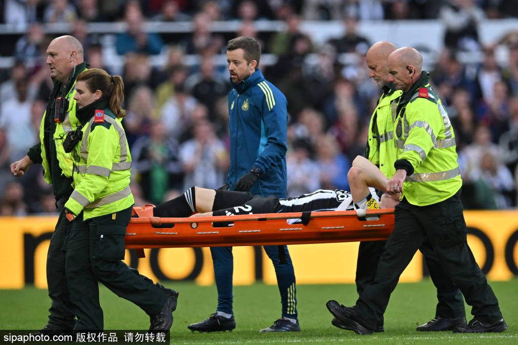 皇冠皇冠平台
_英超积分榜最新动态:枪手继续领跑皇冠皇冠平台
,曼城意外跌落至第四!