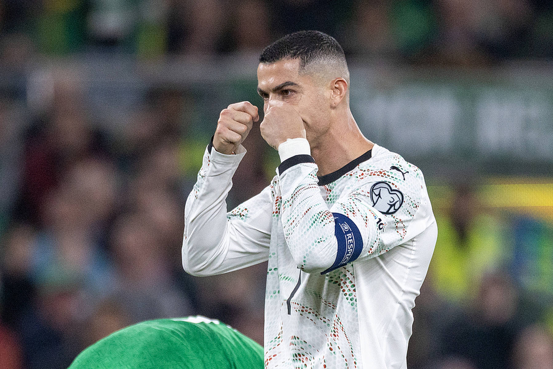 如何代理皇冠信用网
_官方:C罗肘击+哭泣染红禁赛3场 2场缓刑无碍战世界杯