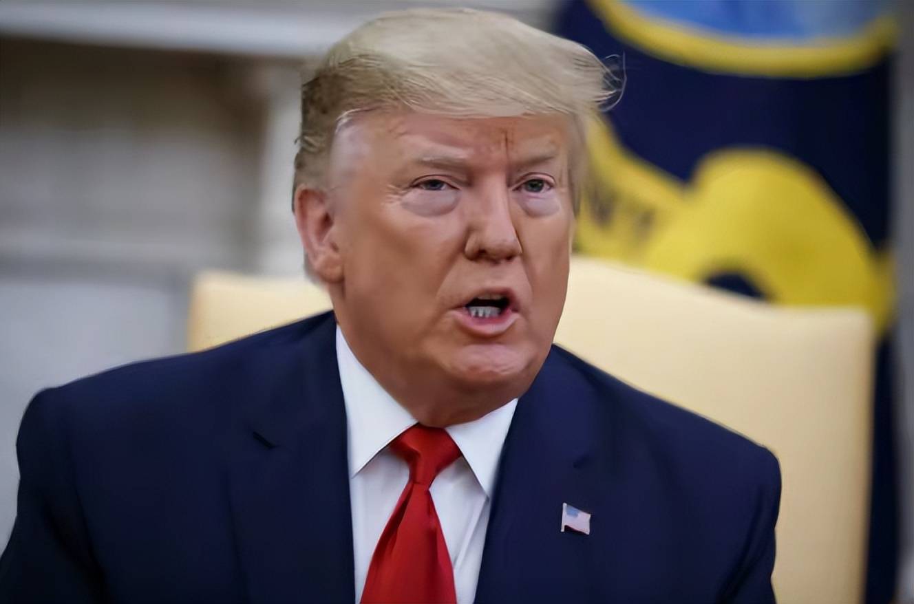 巴黎圣日耳曼
_泽连斯基临阵换帅巴黎圣日耳曼
,特朗普低估了俄方的强硬,无奈被迫向小弟施压,对外释放信号非同寻常