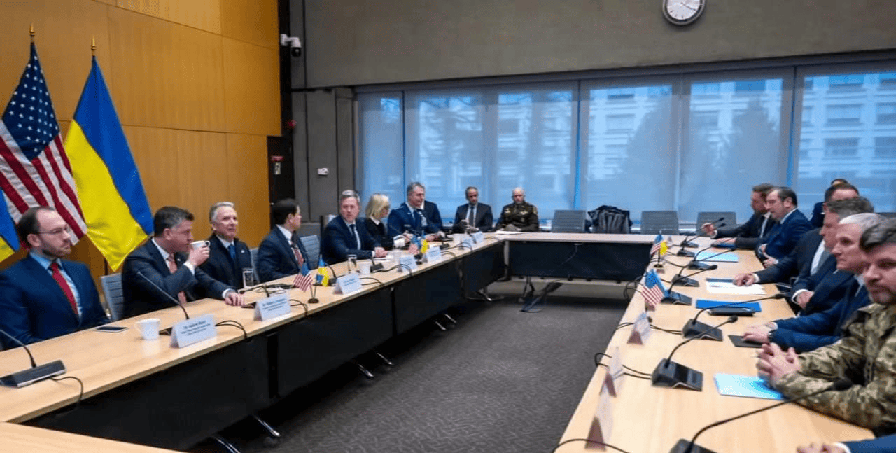 数据
_特朗普上当了？美媒：欧洲要让乌克兰陷入无休止战争数据
，美尽快脱身