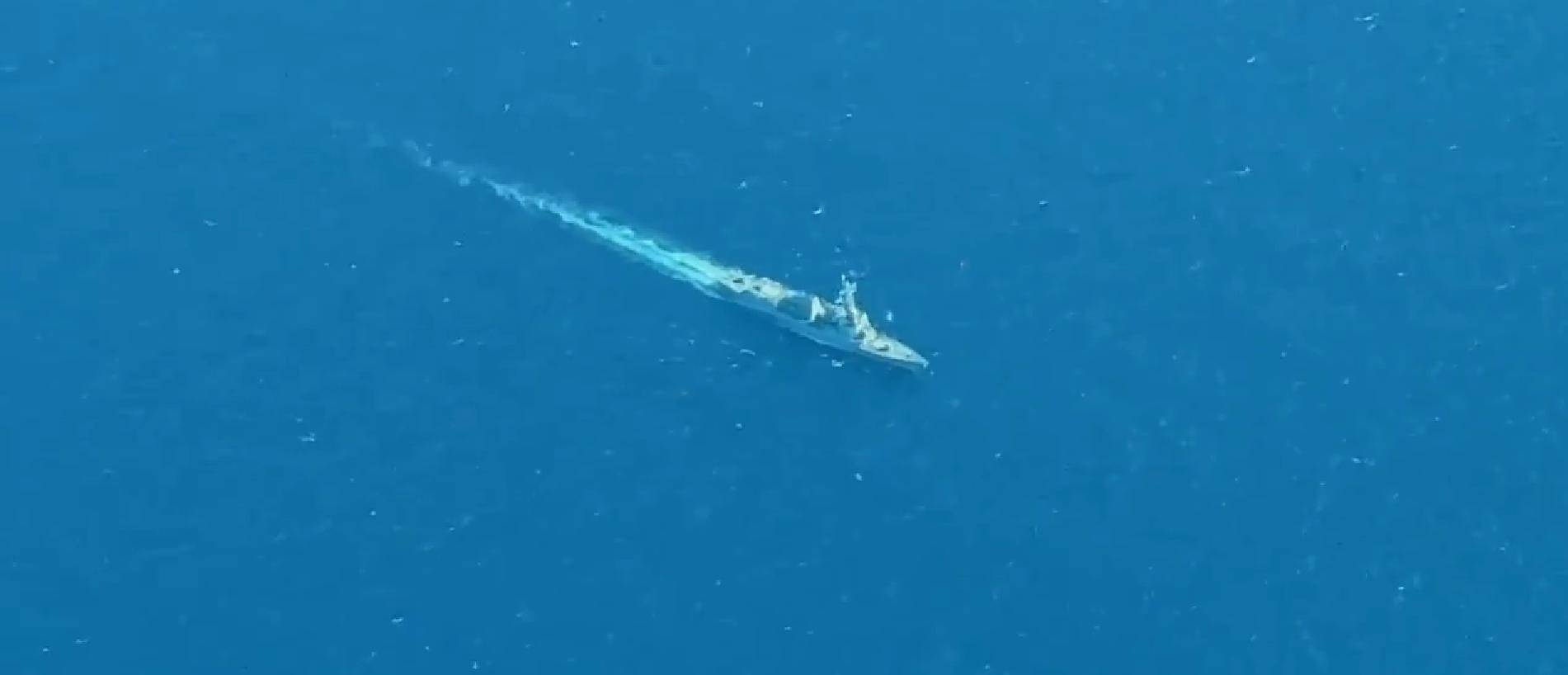 伊朗足球
_突发!菲律宾女记者拍摄到伊朗足球
,中国庞大舰队现身黄岩岛,与美舰对峙