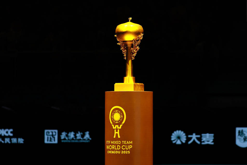 乌拉圭足球
_卫冕乌拉圭足球
!中国队夺得乒乓球混团世界杯冠军