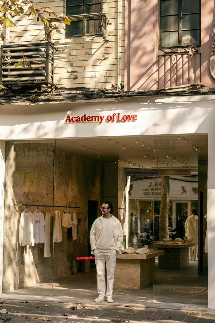 皇冠信用网会员注册网址
_法国人在上海开店皇冠信用网会员注册网址
，只卖白色衣服竟然火了丨上海滩上洋掌柜