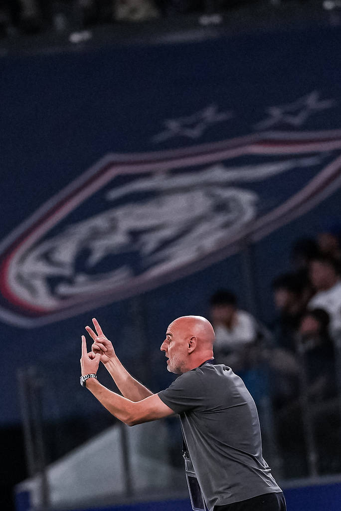 皇冠信用网登3代理
_亚冠-陈威神勇门柱帮忙 海港面对48射0-0逼平柔佛抢一分