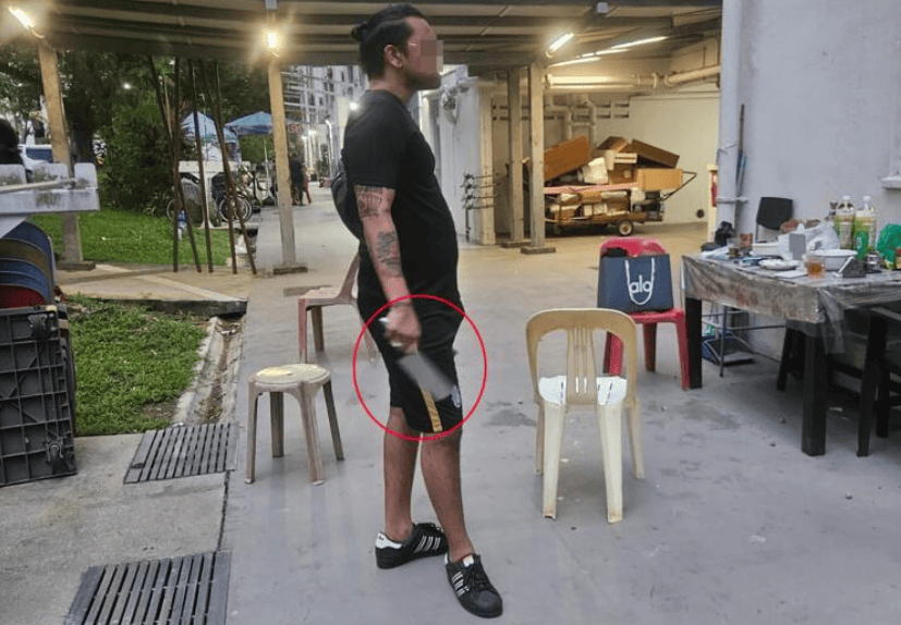 皇冠足球平台代理
_新加坡一男子不满邻居在楼下唱歌皇冠足球平台代理
,持刀将其砍伤,潜逃六天后被捕