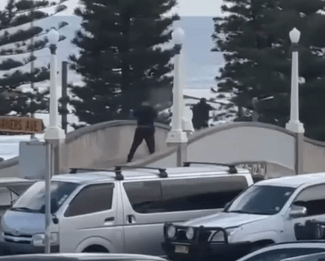 皇冠信用账号申请
_澳大利亚著名海滩发生枪击事件皇冠信用账号申请
,两人被捕