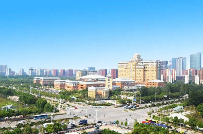 皇冠电竞盘口_上市首日暴跌近50%！华东最大民营医院港股“首秀”翻车皇冠电竞盘口，第三家明基要走出江苏了？