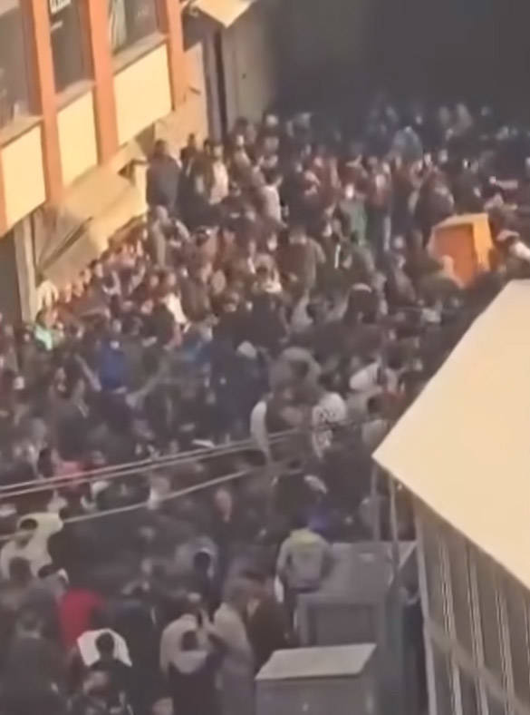 世界杯皇冠信用网代理_英媒称：伊朗抗议席卷全国一半省份世界杯皇冠信用网代理，至少36人死亡