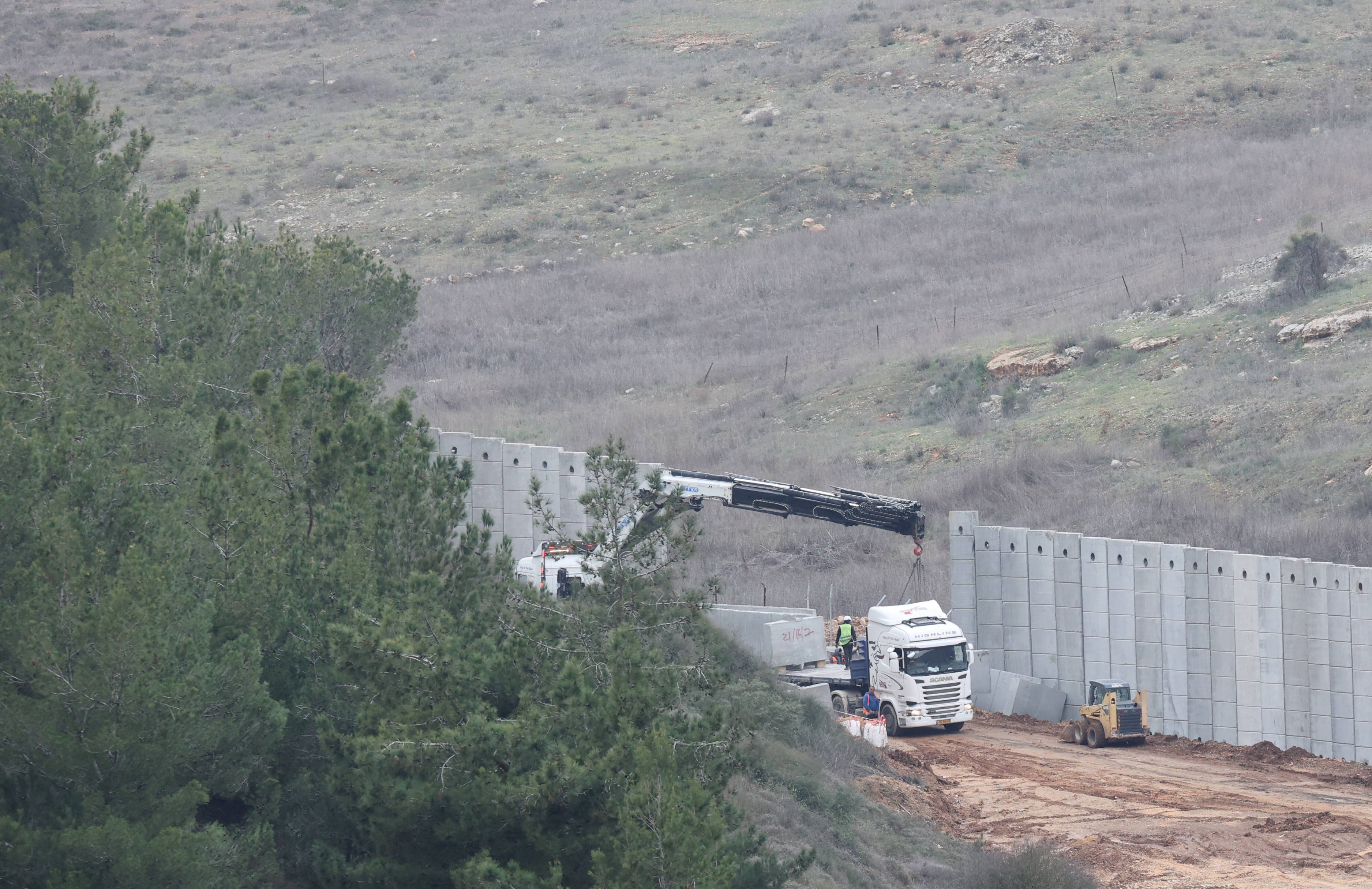 皇冠网址_以色列在以黎边境地区修建隔离墙