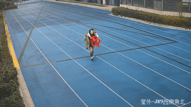 皇冠信用网注册网址_杭州小学女生躲在厕所偷偷哭皇冠信用网注册网址，医生建议休学！没想到2个月来，她一节课没落下！“原来除了爸爸妈妈，还有那么多人爱我”