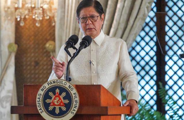 皇冠信用登3代理_中美轰炸机南海对峙5日皇冠信用登3代理，一向态度强硬的马科斯，突然口风大变